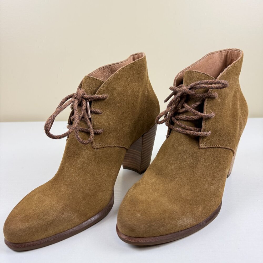 EUC UGG Mackie Suede Leather Heeled Lace Up Ankle Boots